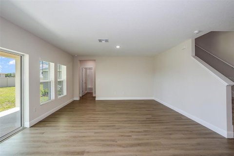 House in Wesley Chapel, Florida 5 bedrooms, 306.3 sq.m. № 2126524 - photo 3