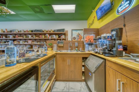 Immobilier commercial à vendre à Miami, Floride № 1920844 - photo 9