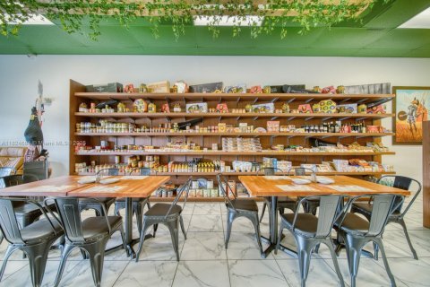 Immobilier commercial à vendre à Miami, Floride № 1920844 - photo 7