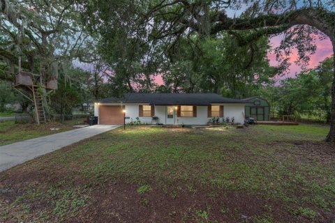 House in Ocala, Florida 3 bedrooms, 114.73 sq.m. № 1754582 - photo 2