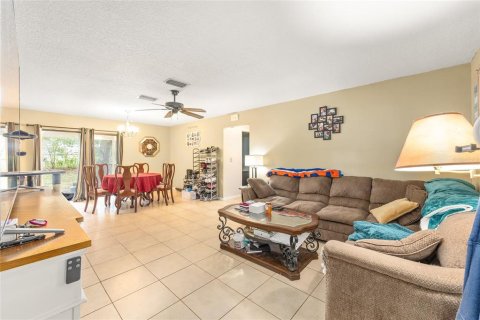 House in Ocala, Florida 3 bedrooms, 114.73 sq.m. № 1754582 - photo 6