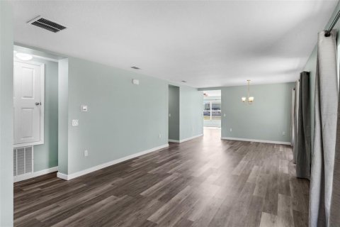 Casa en venta en Davenport, Florida, 3 dormitorios, 181.16 m2 № 1757847 - foto 5