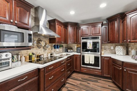 House in Spring Hill, Florida 4 bedrooms, 203.64 sq.m. № 1666124 - photo 25