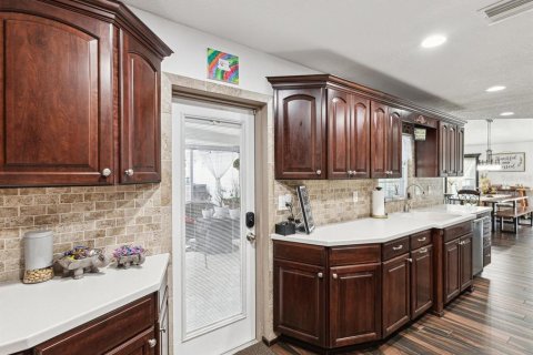 House in Spring Hill, Florida 4 bedrooms, 203.64 sq.m. № 1666124 - photo 28