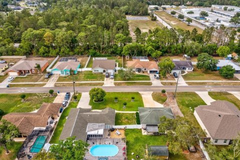 House in Spring Hill, Florida 4 bedrooms, 203.64 sq.m. № 1666124 - photo 7