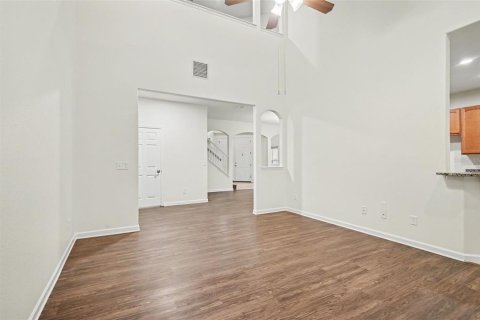 House in Orlando, Florida 4 bedrooms, 259.66 sq.m. № 2339194 - photo 6