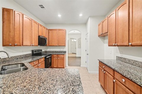 House in Orlando, Florida 4 bedrooms, 259.66 sq.m. № 2339194 - photo 7