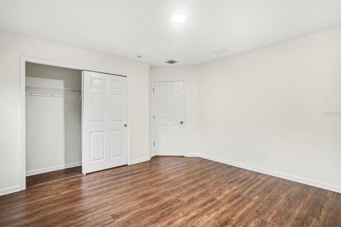 House in Orlando, Florida 4 bedrooms, 259.66 sq.m. № 2339194 - photo 20