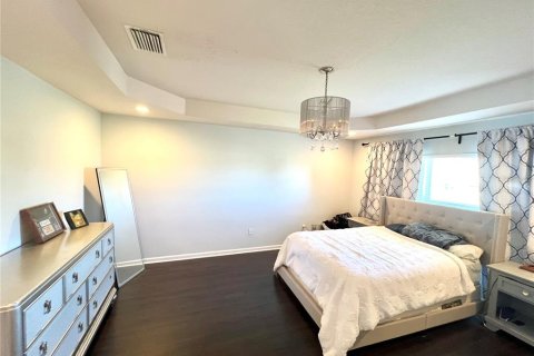 Townhouse in Riverview, Florida 3 bedrooms, 154.78 sq.m. № 2198219 - photo 4