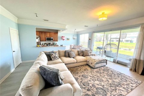 Townhouse in Riverview, Florida 3 bedrooms, 154.78 sq.m. № 2198219 - photo 3