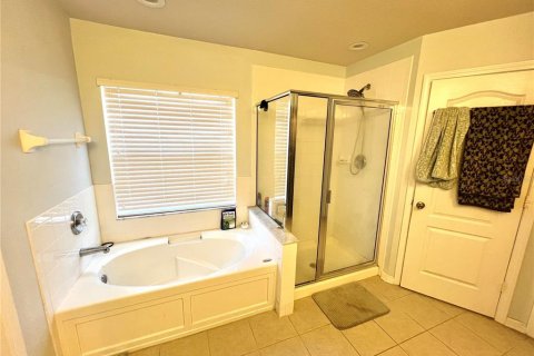 Townhouse in Riverview, Florida 3 bedrooms, 154.78 sq.m. № 2198219 - photo 6