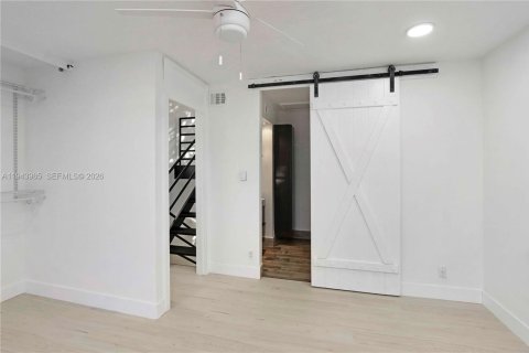 Condominio en venta en Miami, Florida, 2 dormitorios, 122.72 m2 № 2000845 - foto 21