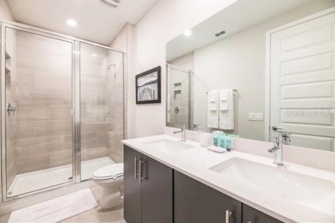 Townhouse in Four Corners, Florida 3 bedrooms, 158.31 sq.m. № 1541737 - photo 12
