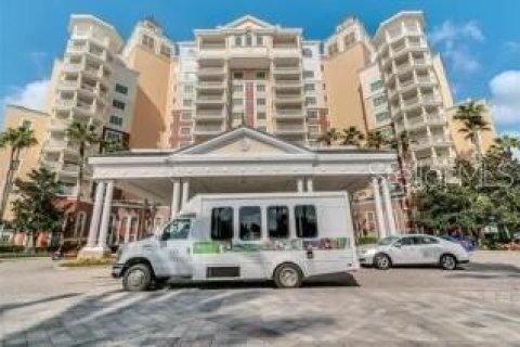 Townhouse in Four Corners, Florida 3 bedrooms, 158.31 sq.m. № 1541737 - photo 26