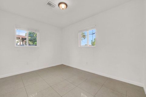 House in Palm Beach Gardens, Florida 3 bedrooms, 121.89 sq.m. № 2249508 - photo 22