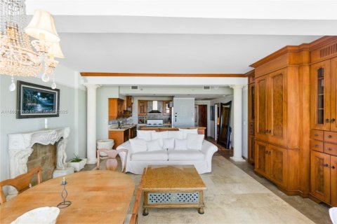 Copropriété à vendre à Miami Beach, Floride: 1 chambre, 89.19 m2 № 1897557 - photo 7