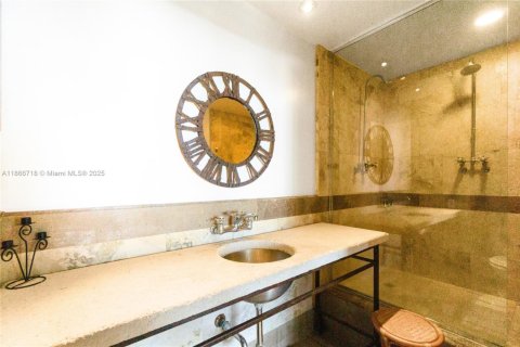 Copropriété à vendre à Miami Beach, Floride: 1 chambre, 89.19 m2 № 1897557 - photo 21
