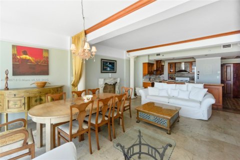 Copropriété à vendre à Miami Beach, Floride: 1 chambre, 89.19 m2 № 1897557 - photo 3