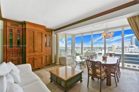 Copropriété à vendre à Miami Beach, Floride: 1 chambre, 89.19 m2 № 1897557 - photo 4