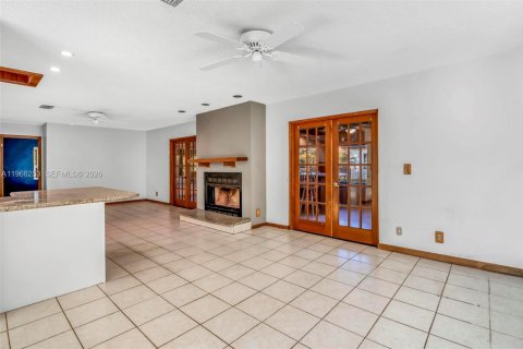 House in Lake Worth, Florida 3 bedrooms, 174.84 sq.m. № 2028791 - photo 10