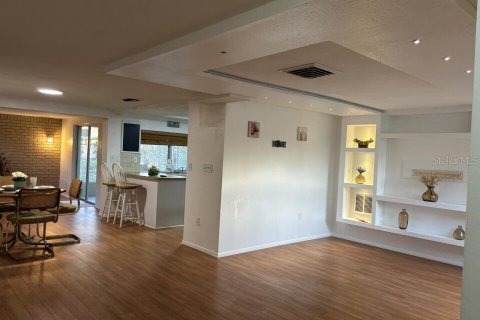 Casa en alquiler en Hudson, Florida, 2 dormitorios, 116.13 m2 № 1908857 - foto 4