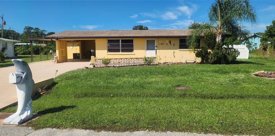 House in Englewood, Florida 2 bedrooms, 123.28 sq.m. № 1402486