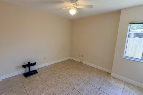 Commercial property in Sarasota, Florida 2 bedrooms, 70.79 sq.m. № 2395928 - photo 16