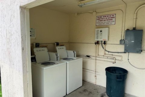 Commercial property in Sarasota, Florida 2 bedrooms, 70.79 sq.m. № 2395928 - photo 28