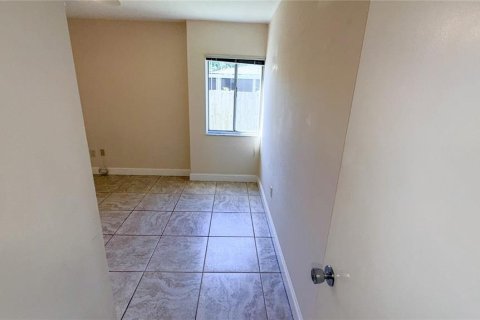 Commercial property in Sarasota, Florida 2 bedrooms, 70.79 sq.m. № 2395928 - photo 17