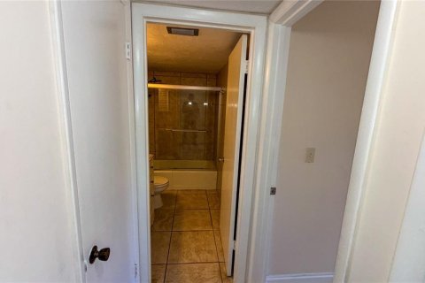Commercial property in Sarasota, Florida 2 bedrooms, 70.79 sq.m. № 2395928 - photo 22