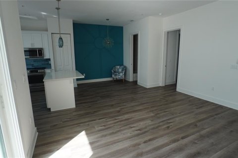 Adosado en venta en Madeira Beach, Florida, 5 dormitorios, 251.39 m2 № 2323159 - foto 21