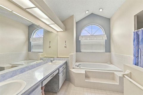Villa ou maison à vendre à New Port Richey, Floride: 3 chambres, 157.38 m2 № 2396438 - photo 22