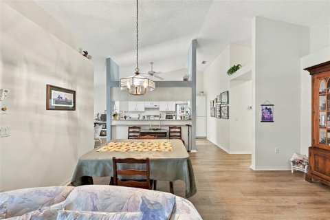 Villa ou maison à vendre à New Port Richey, Floride: 3 chambres, 157.38 m2 № 2396438 - photo 8