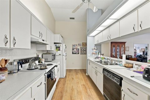 Villa ou maison à vendre à New Port Richey, Floride: 3 chambres, 157.38 m2 № 2396438 - photo 3