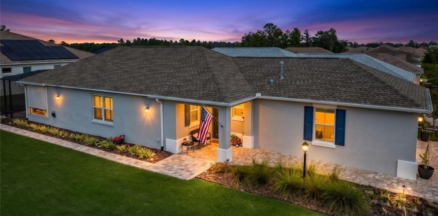 Villa ou maison à Ocala, Floride 2 chambres, 136.47 m2 № 2423889