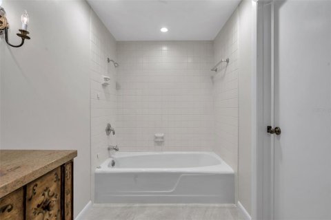 Copropriété à vendre à Saint Petersburg, Floride: 2 chambres, 182.55 m2 № 1036511 - photo 16