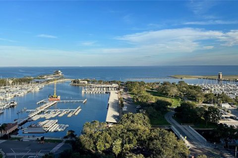 Copropriété à vendre à Saint Petersburg, Floride: 2 chambres, 182.55 m2 № 1036511 - photo 4