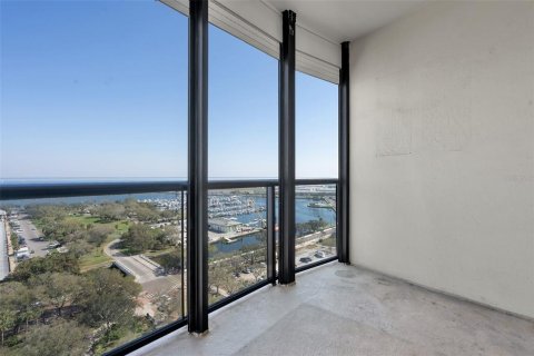 Copropriété à vendre à Saint Petersburg, Floride: 2 chambres, 182.55 m2 № 1036511 - photo 7