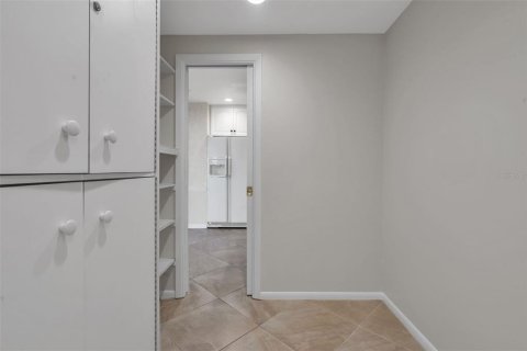 Copropriété à vendre à Saint Petersburg, Floride: 2 chambres, 182.55 m2 № 1036511 - photo 14