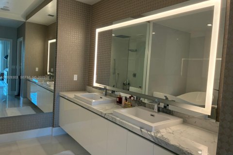 Condo in Sunny Isles Beach, Florida, 3 bedrooms  № 2039618 - photo 10