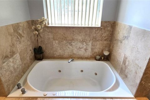 Casa en venta en Orlando, Florida, 4 dormitorios, 284.65 m2 № 1837416 - foto 24