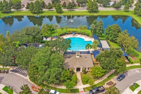 House in Windermere, Florida 4 bedrooms, 255.48 sq.m. № 2366787 - photo 2