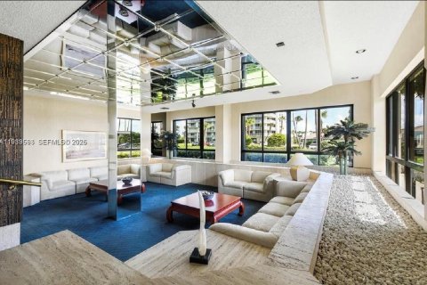 Condominio en alquiler en St. Lucie, Florida, 2 dormitorios, 109.07 m2 № 2152667 - foto 15
