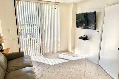 Condominio en alquiler en St. Lucie, Florida, 2 dormitorios, 109.07 m2 № 2152667 - foto 5