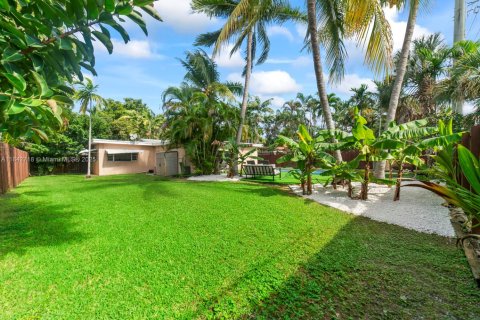 House in Hollywood, Florida 3 bedrooms, 124.58 sq.m. № 1836713 - photo 1