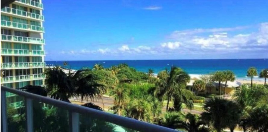 Condo in Deerfield Beach, Florida, 1 bedroom  № 1961739