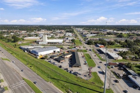 Propiedad comercial en venta en Lakeland, Florida, 999.35 m2 № 2427201 - foto 30