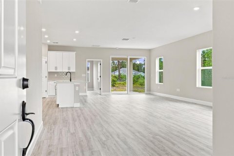 Villa ou maison à vendre à North Port, Floride: 4 chambres, 171.87 m2 № 2272809 - photo 5
