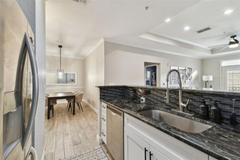 Copropriété à vendre à Tampa, Floride: 2 chambres, 100.33 m2 № 1906349 - photo 4