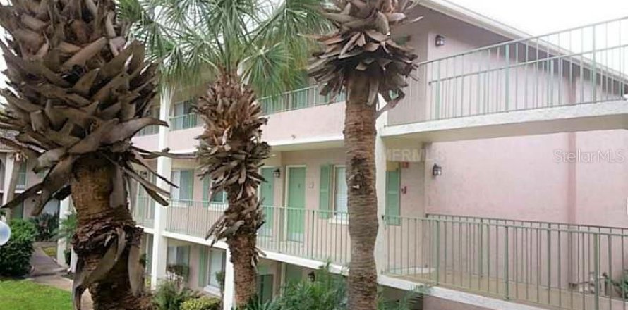 Condominio en Altamonte Springs, Florida, 1 dormitorio № 1910444